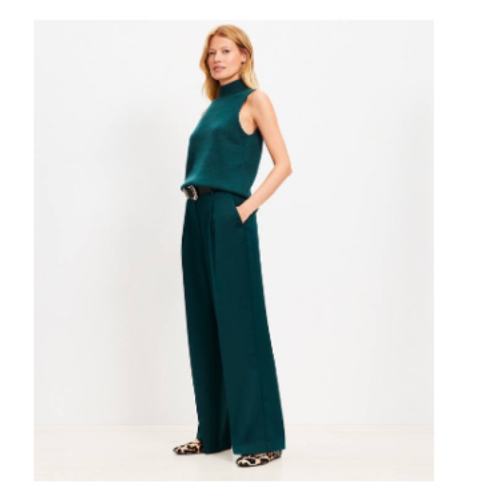 LOFT•Green Satin Trousers